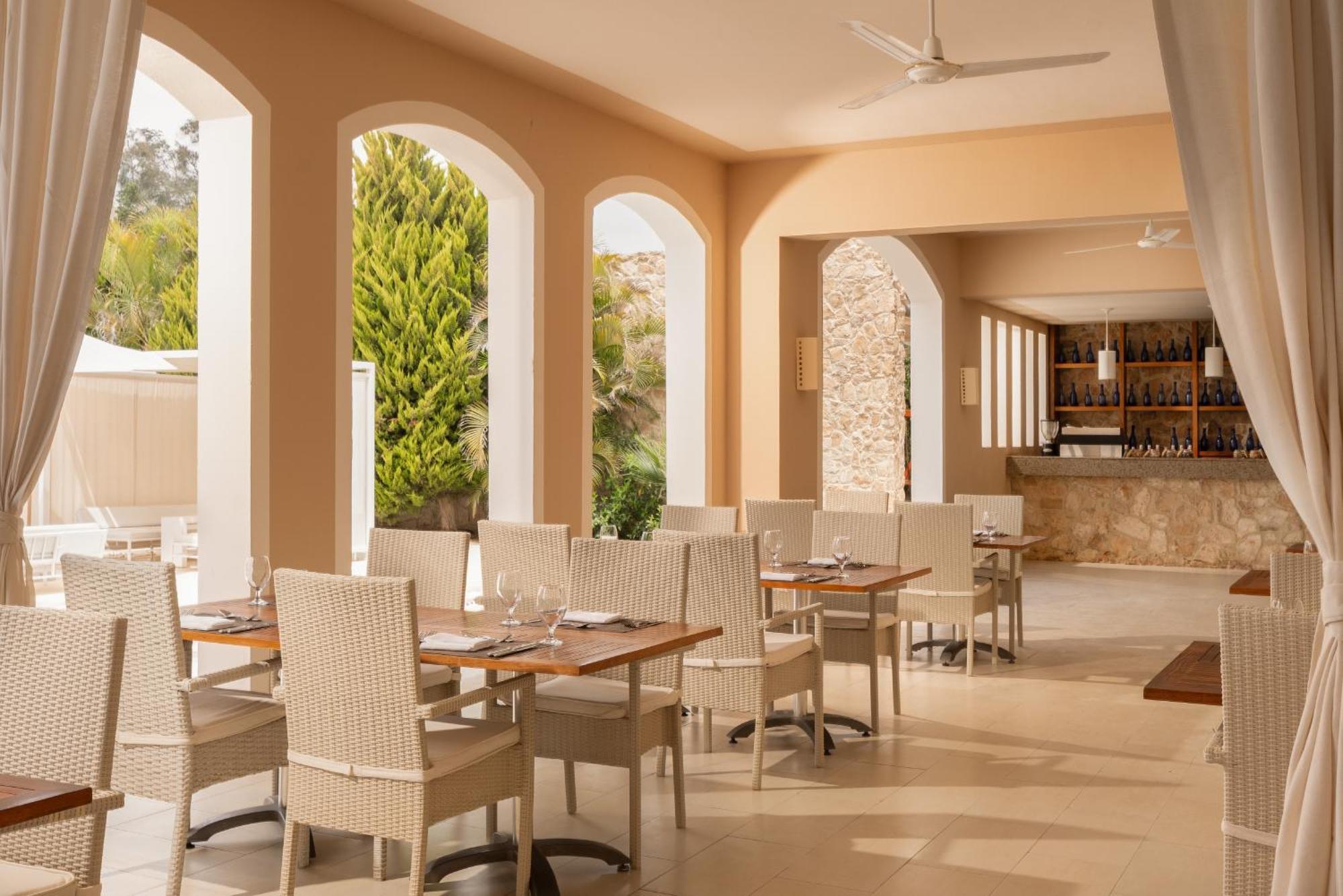 Hotel Jaz Neo Almazino, Almaza Bay Majid Abu Zayd Zewnętrze zdjęcie